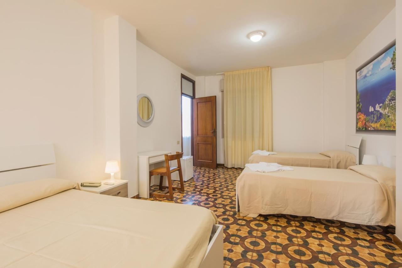 Hotel Rosy 巴蒂帕利亚 外观 照片