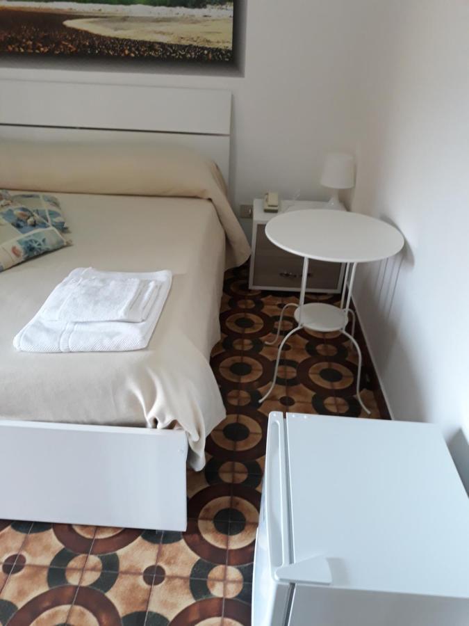 Hotel Rosy 巴蒂帕利亚 外观 照片